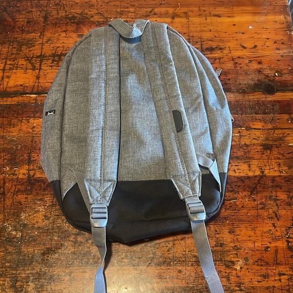 Hershel Backpack - Picture 2 of 5